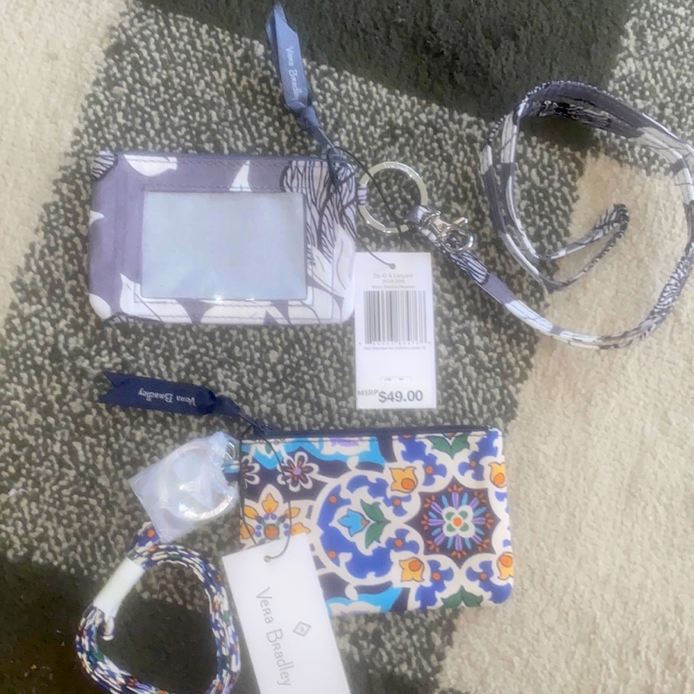 BRAND NEW W/TAGS ZIP ID & LANYARD VERA BRADLEY